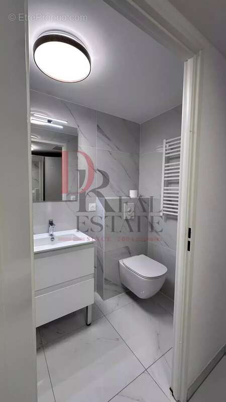 Appartement à ROQUEBRUNE-CAP-MARTIN