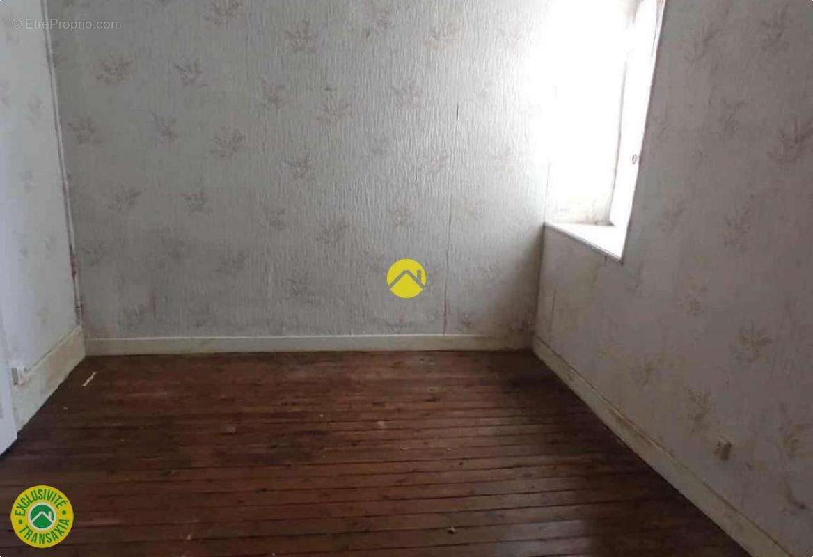 Maison mitoyenne d'un côté - photo 3