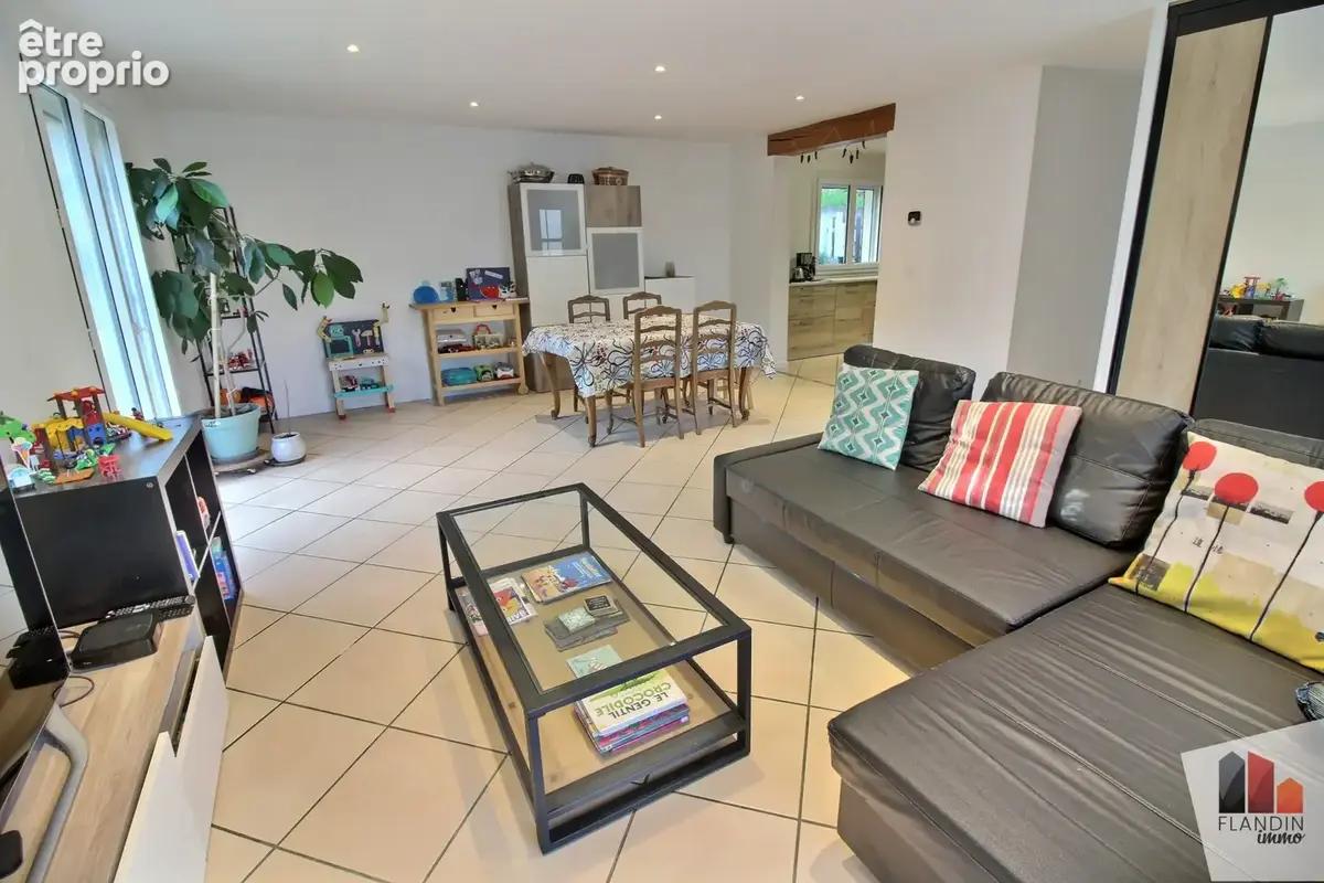 Maison 139 m² à Irigny  - photo 5