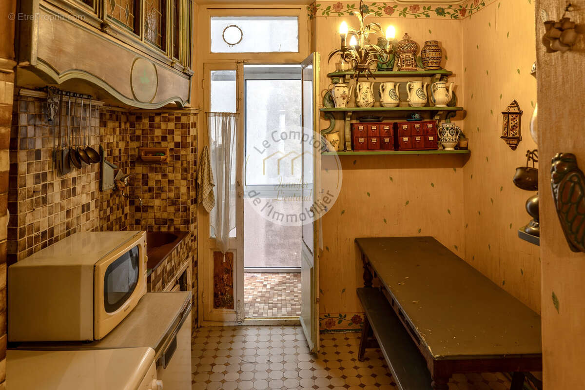 Appartement à MARSEILLE-6E