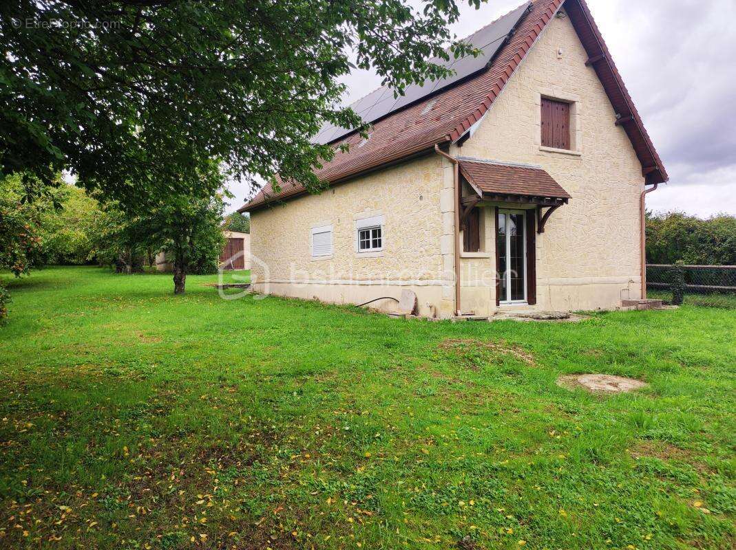 Maison à CHAMPLOST