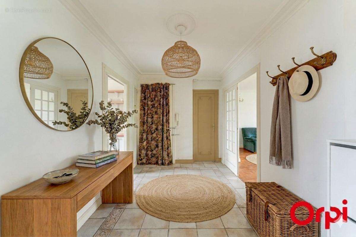 Appartement à CALUIRE-ET-CUIRE