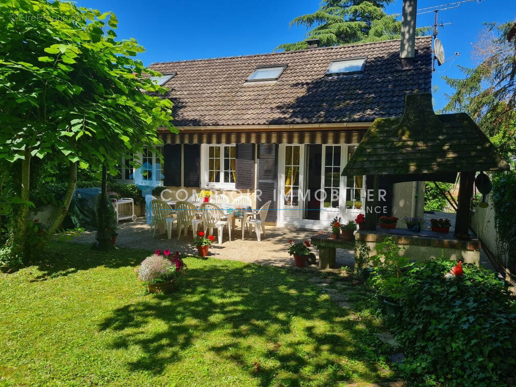 Maison à VILLABE