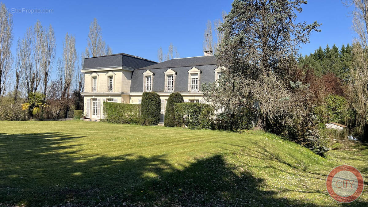 Maison à YVRAC