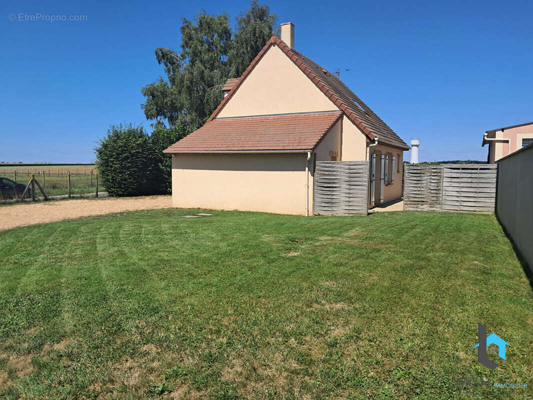 Maison à NOGENT-SUR-EURE