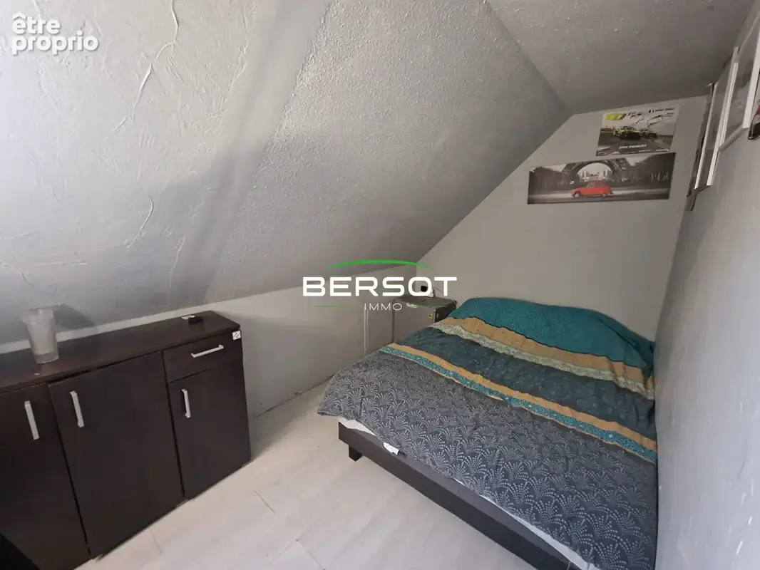 Maison familiale à l'Ecouvotte 8 pièces - 5 chambres de 124 m² - photo 11