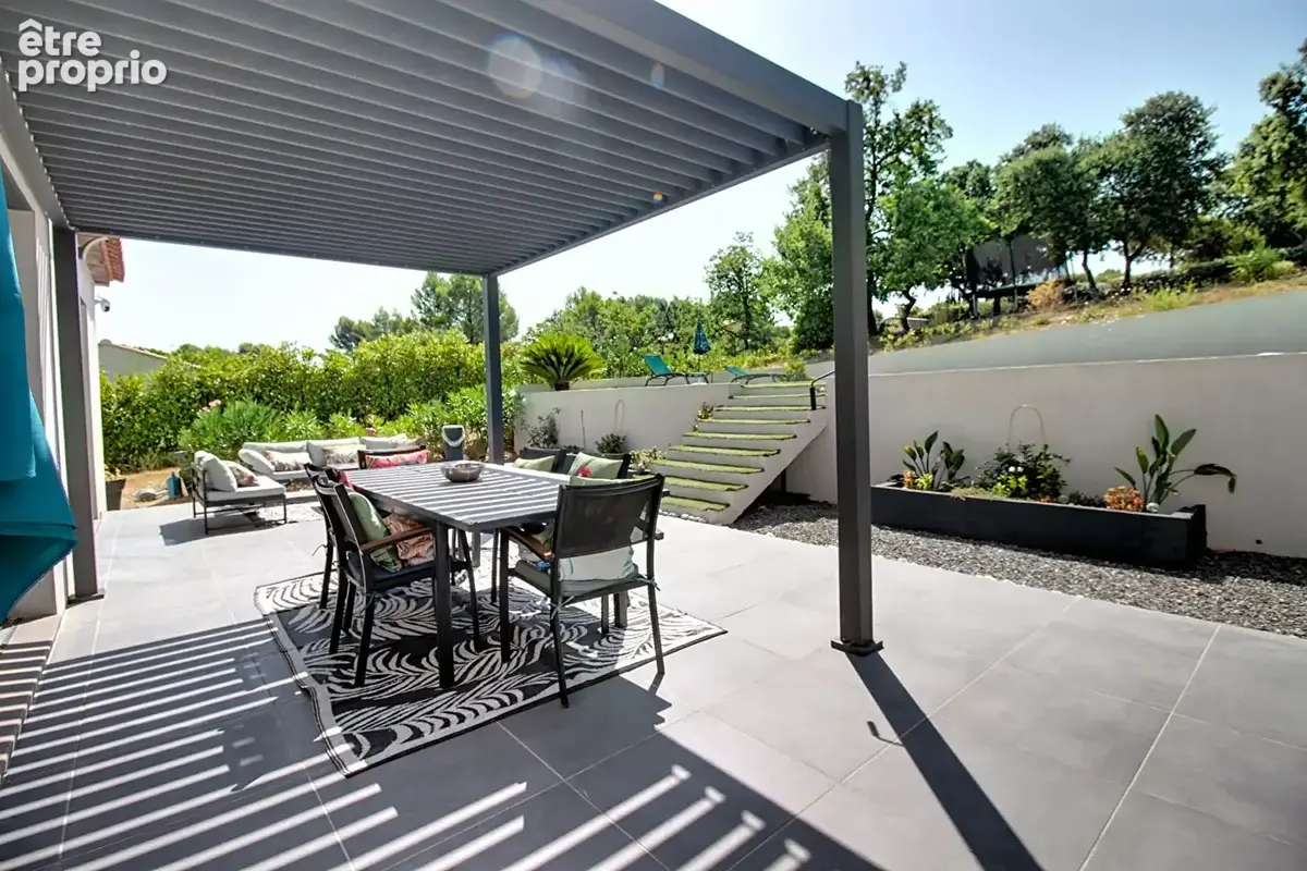 A VENDRE en EXCLUSIVITÉ à VIDAUBAN Maison contemporaine de 138m²  5 chambres  GARAGE  sur 1400m2 de terrain - photo 21