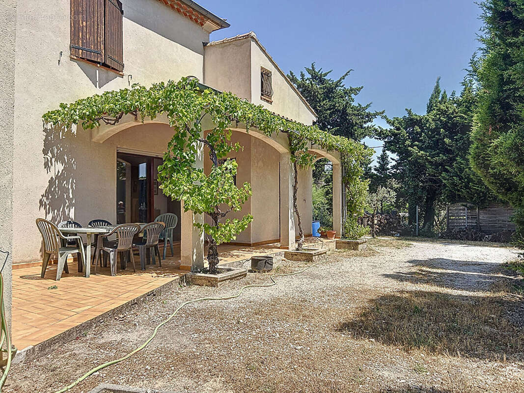 Maison à PUJAUT