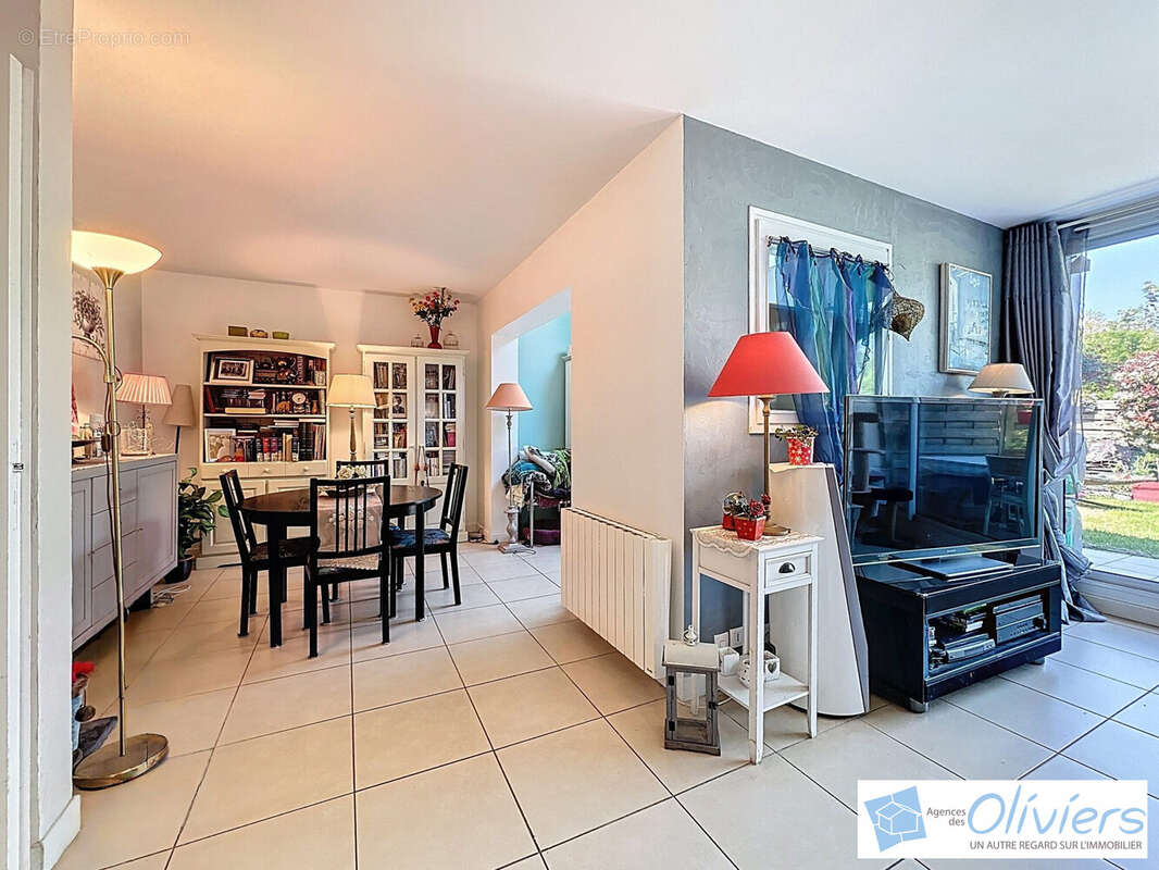 Maison 118 m² à Voisins-Le-Bretonneux  - photo 4