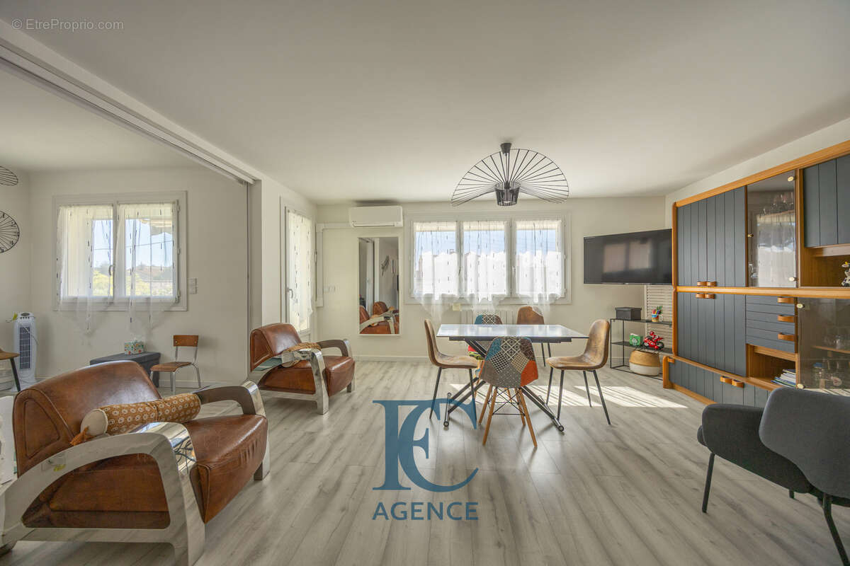 Appartement à SANARY-SUR-MER