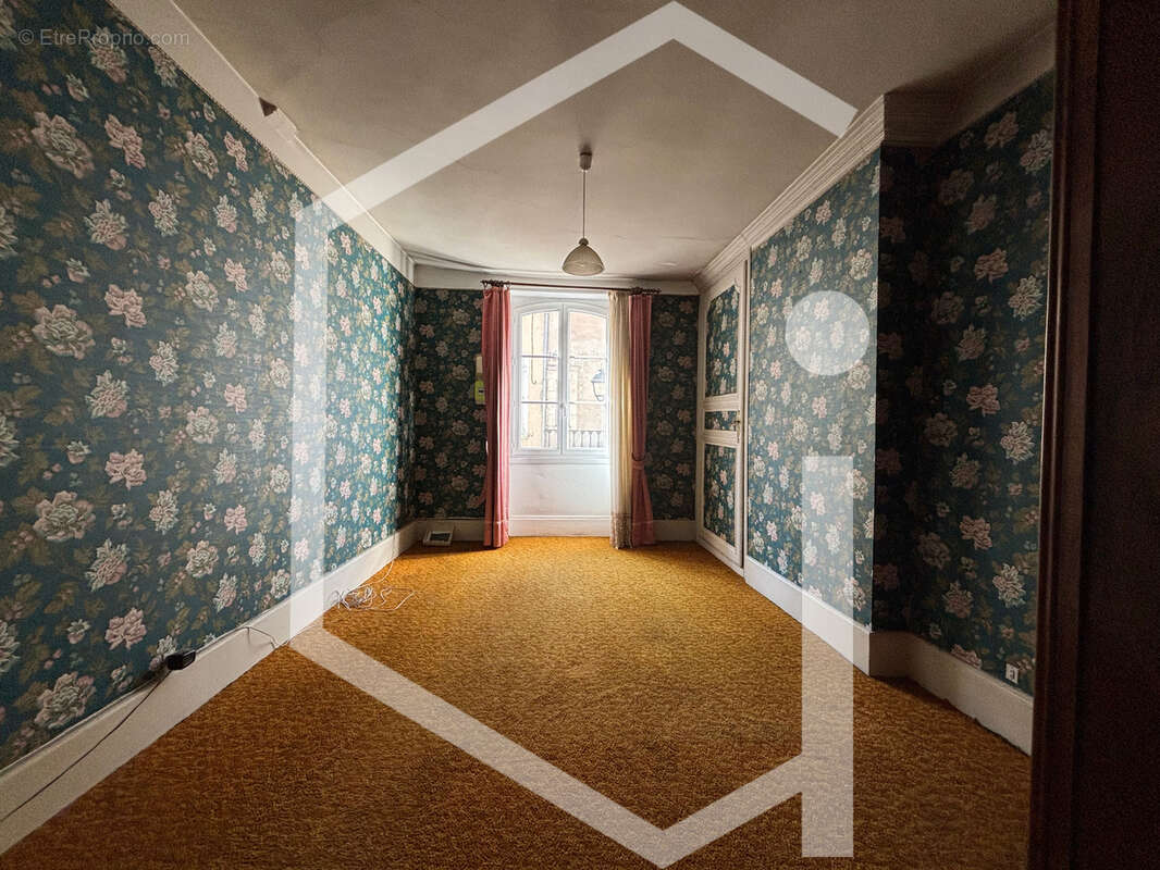 Appartement à COSNE-COURS-SUR-LOIRE