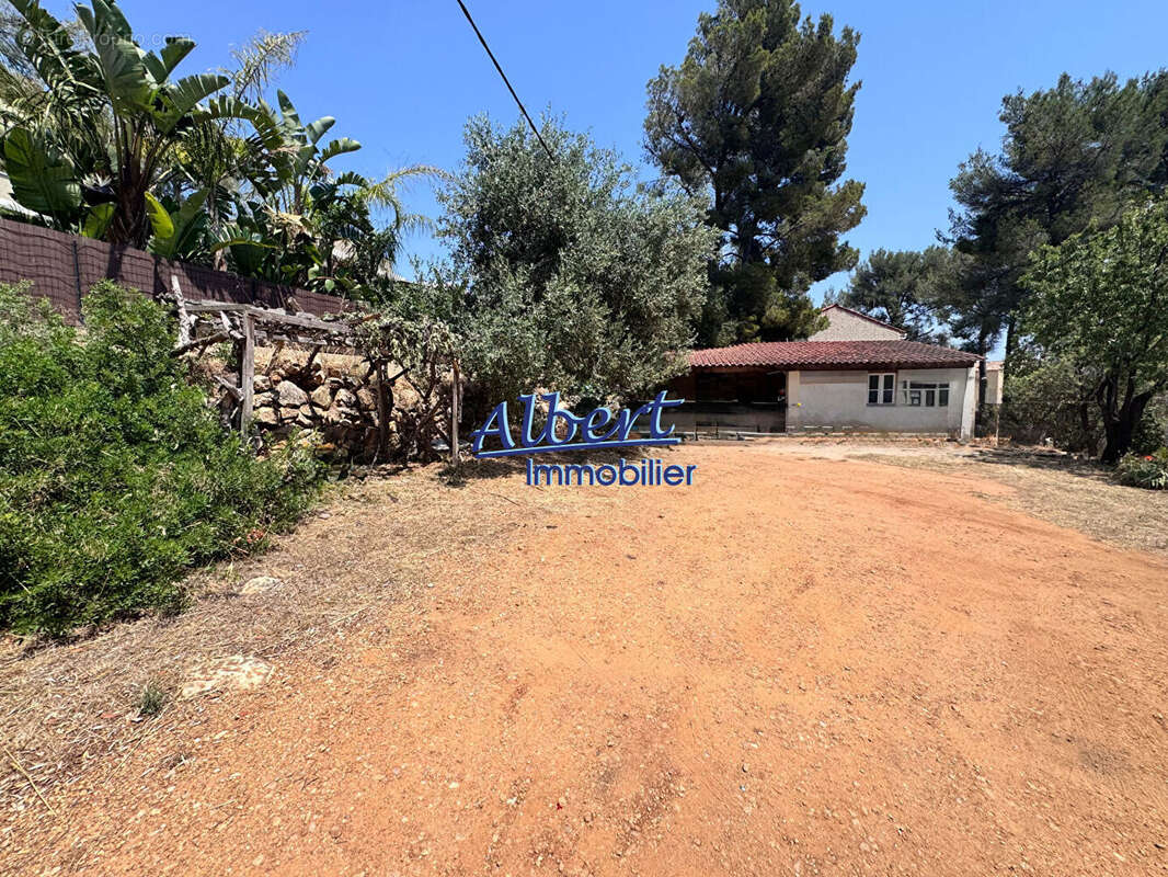 Bandol - terrain à bâtir avec permis de construire accordé - photo 5
