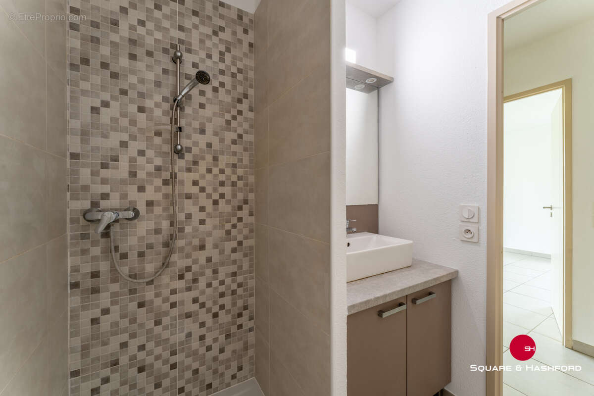 Appartement à VILLENAVE-D&#039;ORNON