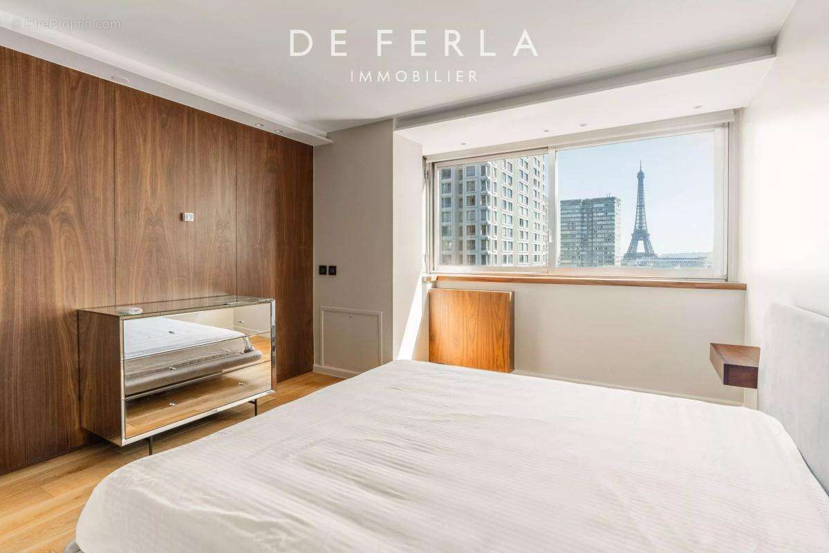 Appartement à PARIS-15E