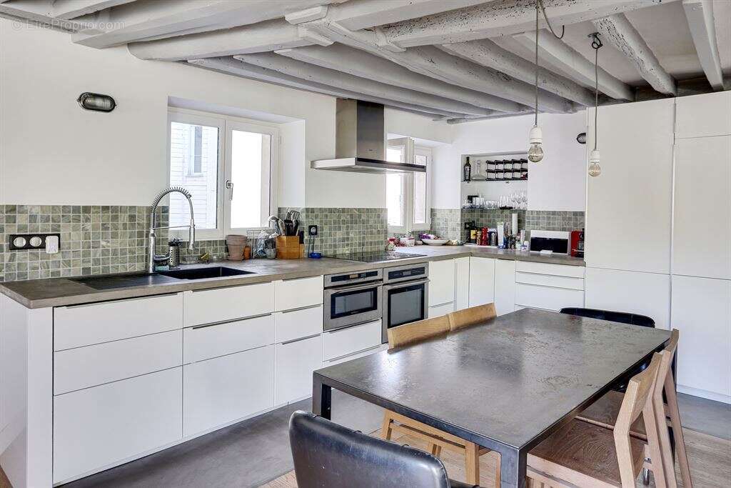 Appartement à PARIS-19E