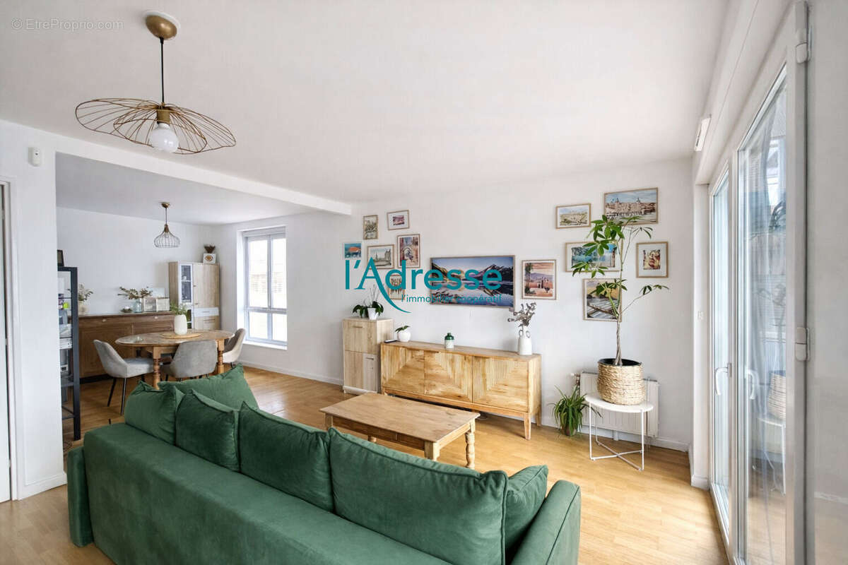 Appartement à NANTERRE