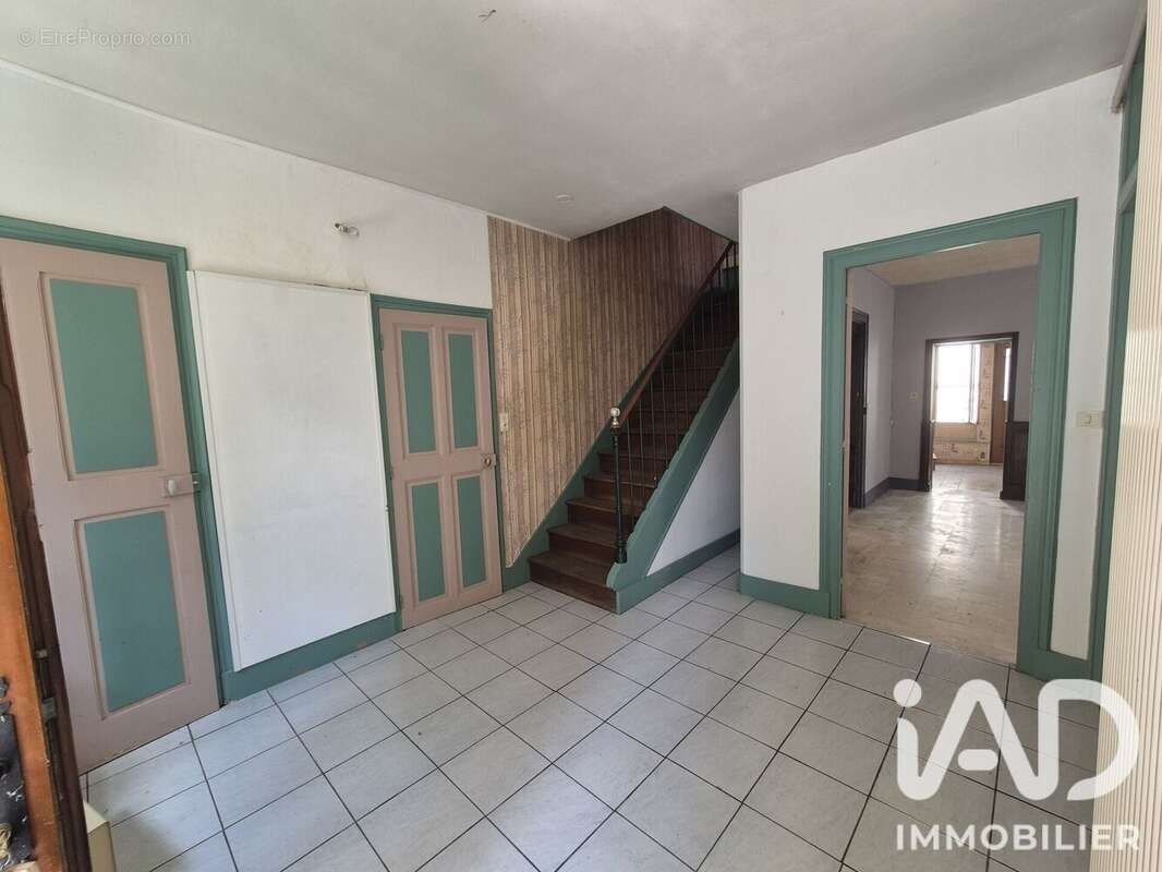 Maison 123 m² à Ancy-Le-Franc  - photo 7