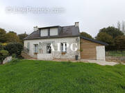 Maison à MAEL-CARHAIX