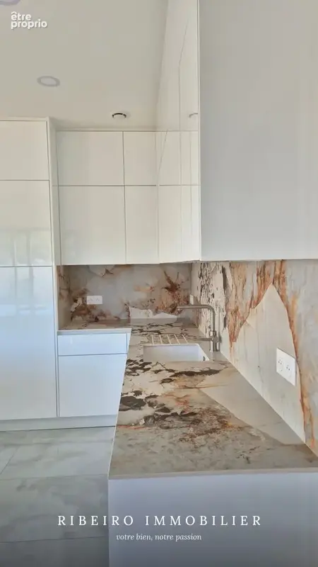 Villa contemporaine à vendre à Agde - piscine, 4 suites, vue sur jardin. - photo 11