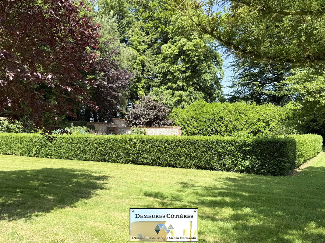 Exceptionnel manoir normand de caractère à proximité d’Étretat — Parc arboré de plus d’un hectare - photo 35