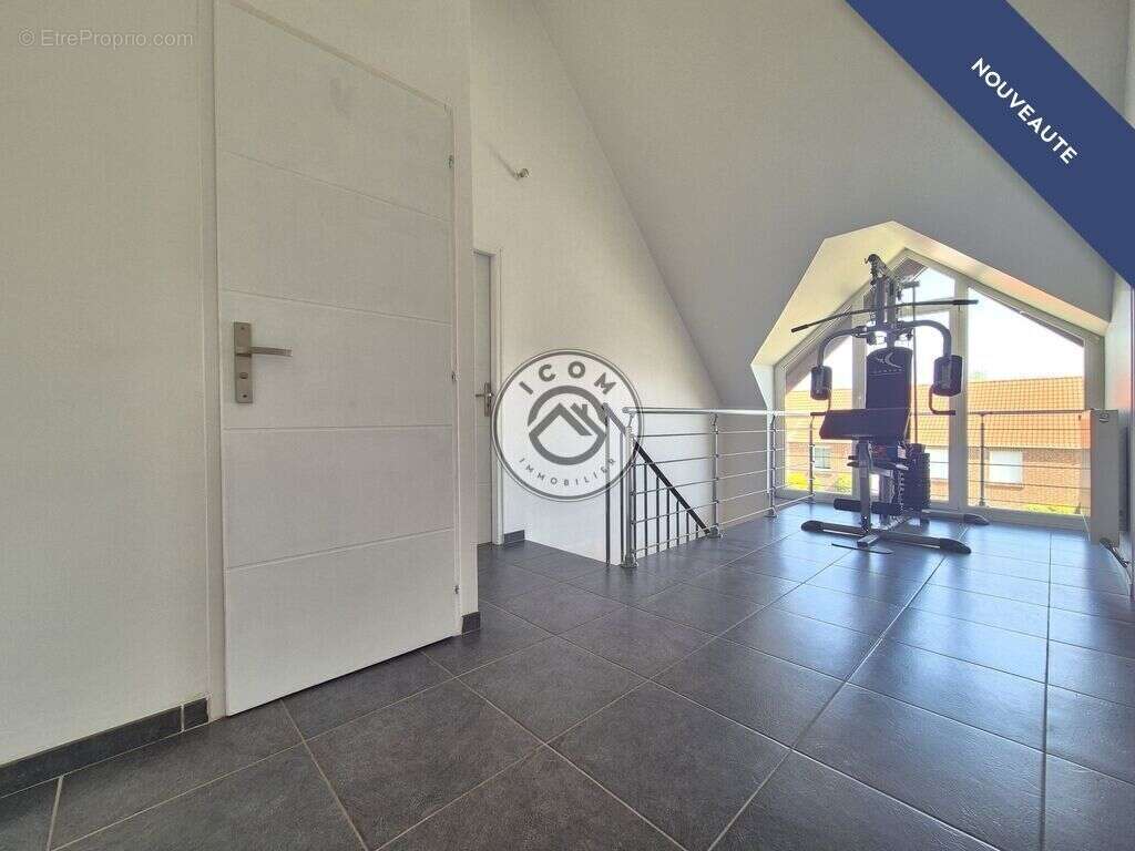 Maison à AULNOYE-AYMERIES