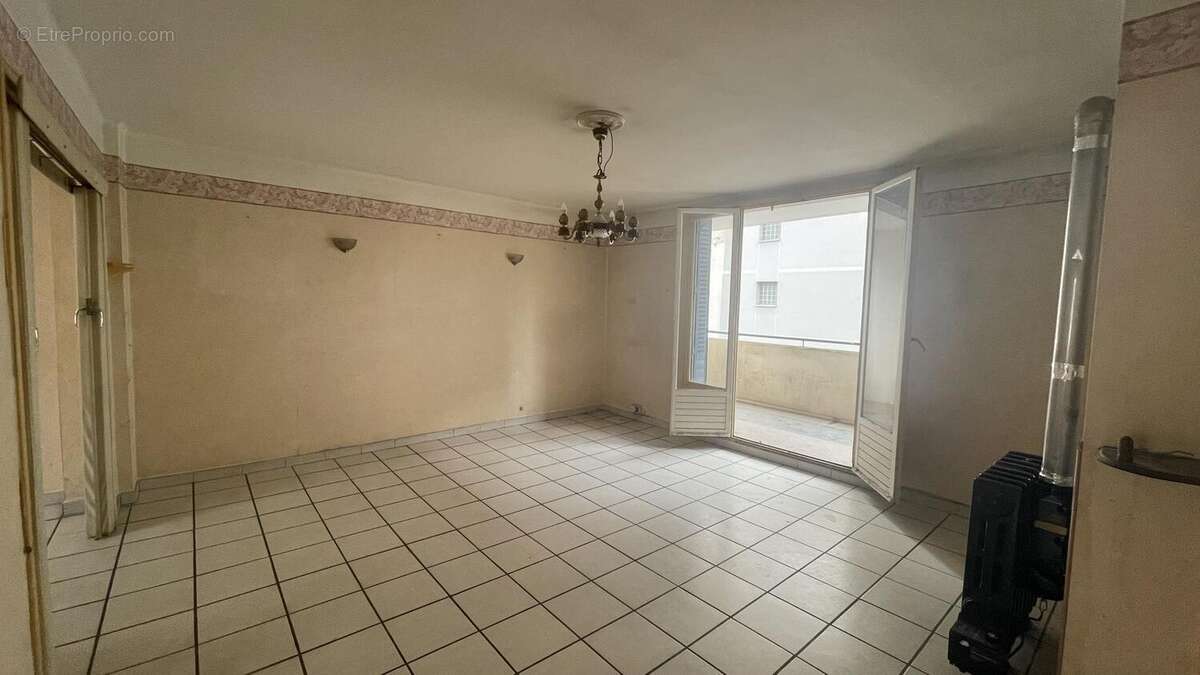 Photo 6 - Appartement à VILLEURBANNE