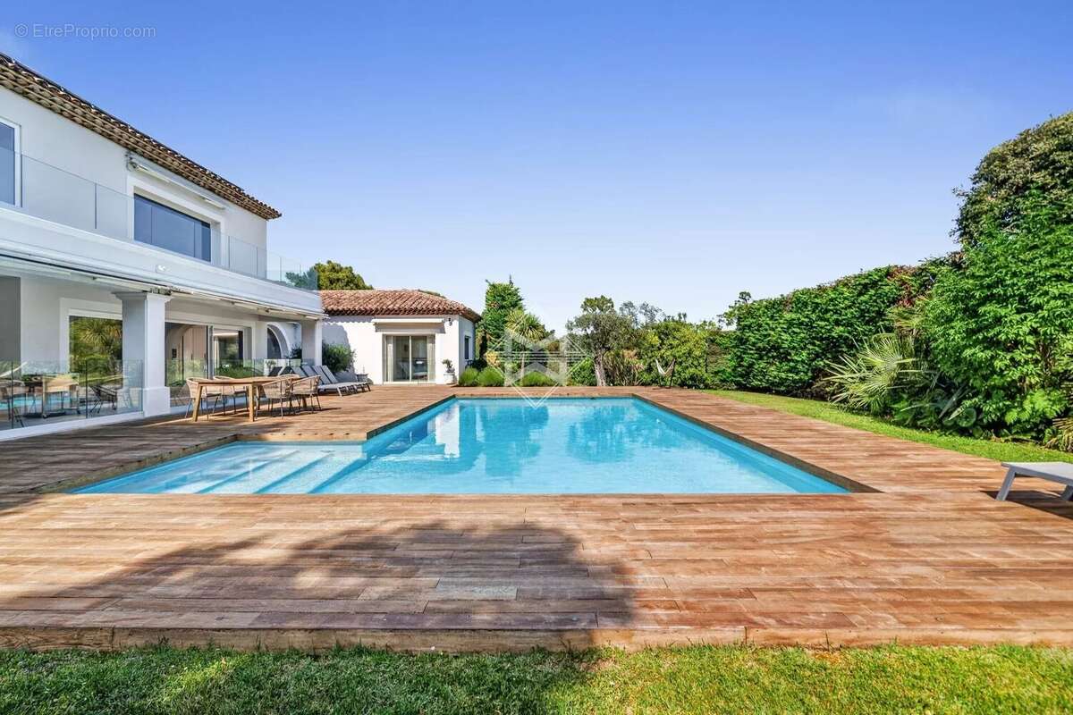Superbe propriété au calme absolu - domaine recherché - photo 4