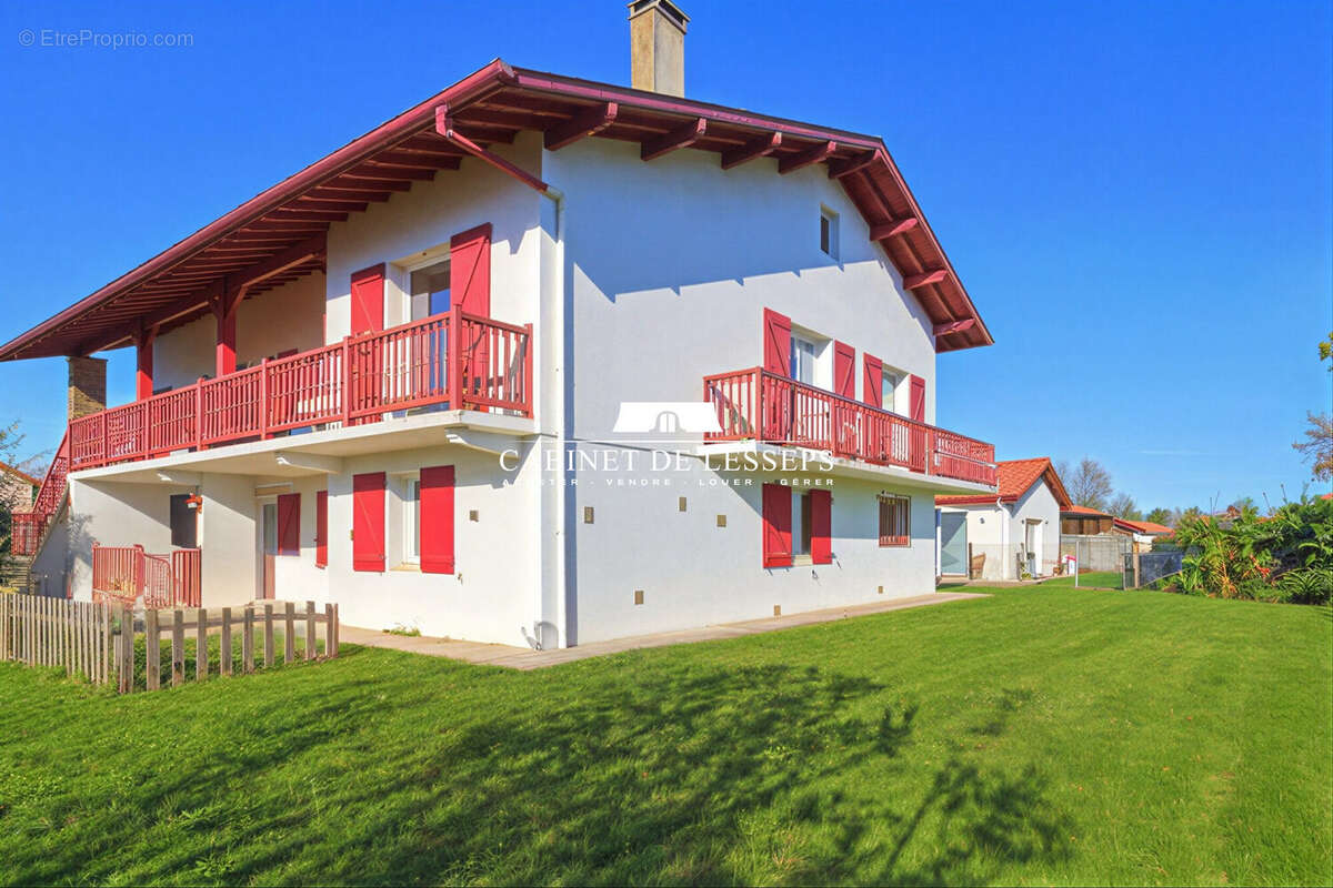 Maison à USTARITZ