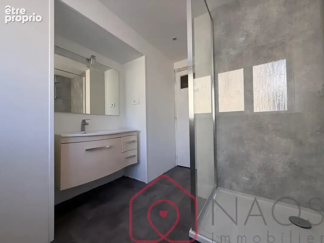 Nouveauté & exclusivité  appartement avec balcons en centre-ville - photo 7