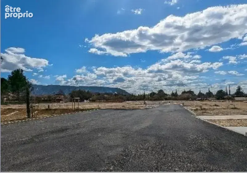 Terrain 304 m² à vendre à Cabrieres-D'avignon (84220) - photo 2
