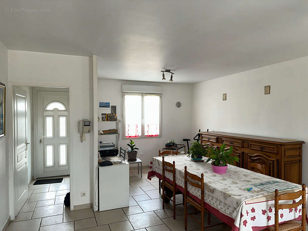 Maison à BOURCEFRANC-LE-CHAPUS