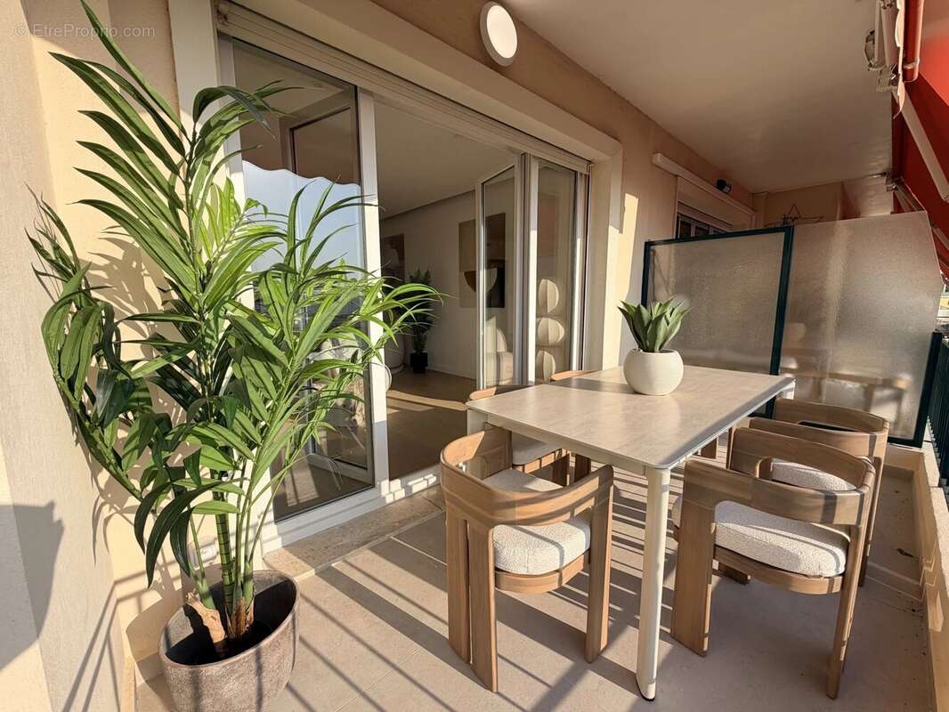 MONT Alban – Appartement d’exception de 89 m² avec terrasse, vue mer, garage et cave - photo 2