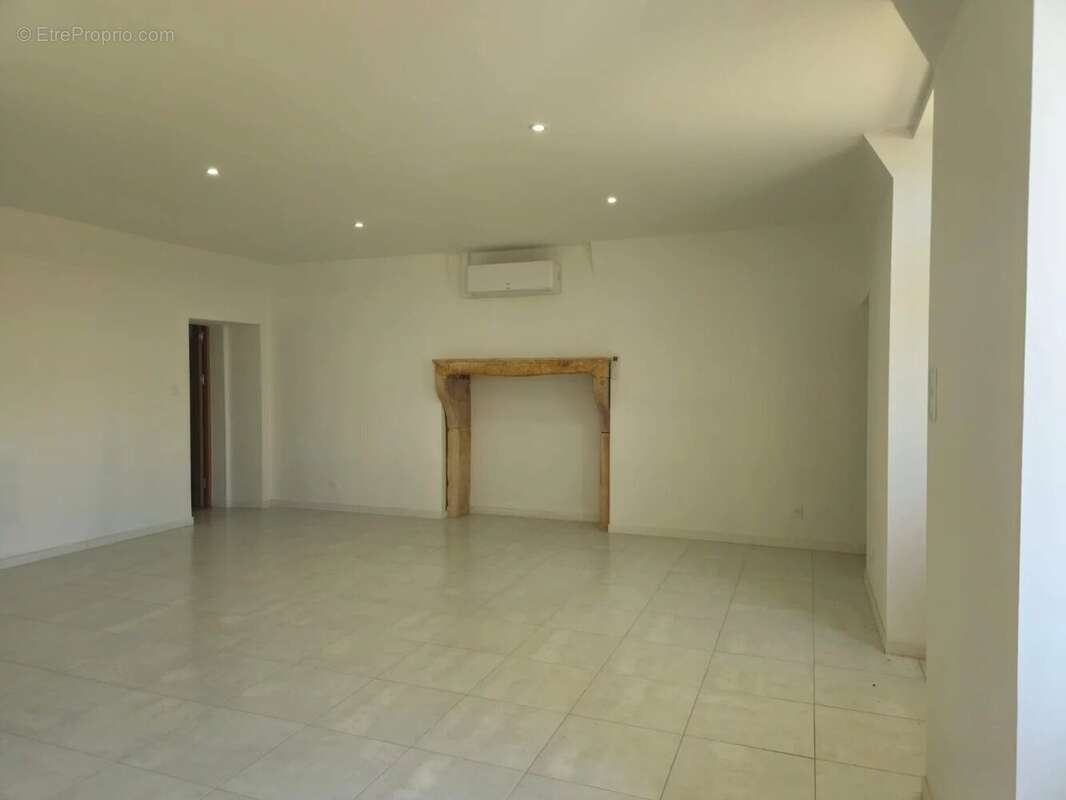 Appartement à THOISSEY