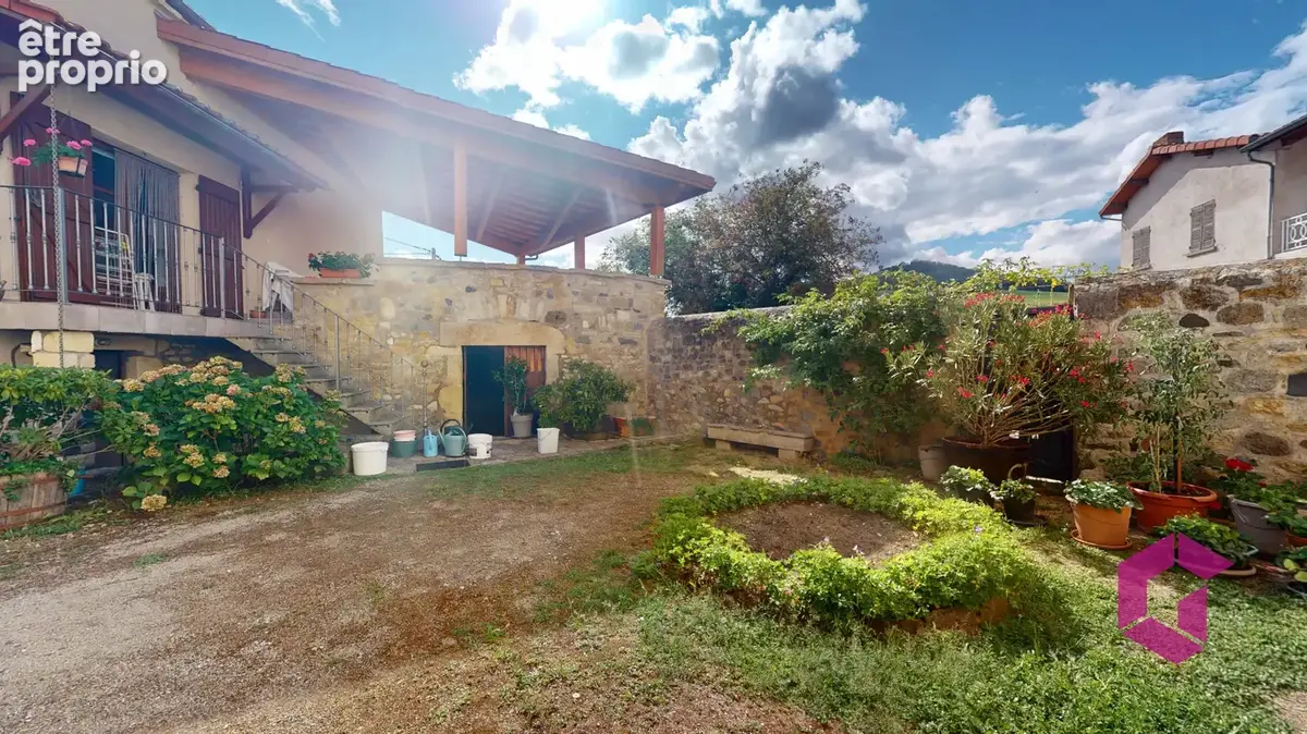 Maison vigneronne avec terrain et terrasse suspendue - photo 10