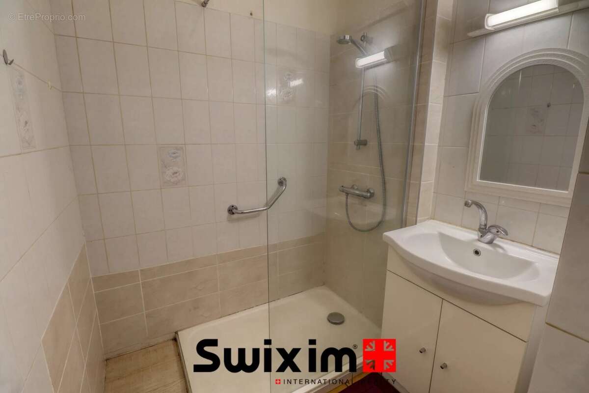 Appartement à PAREMPUYRE