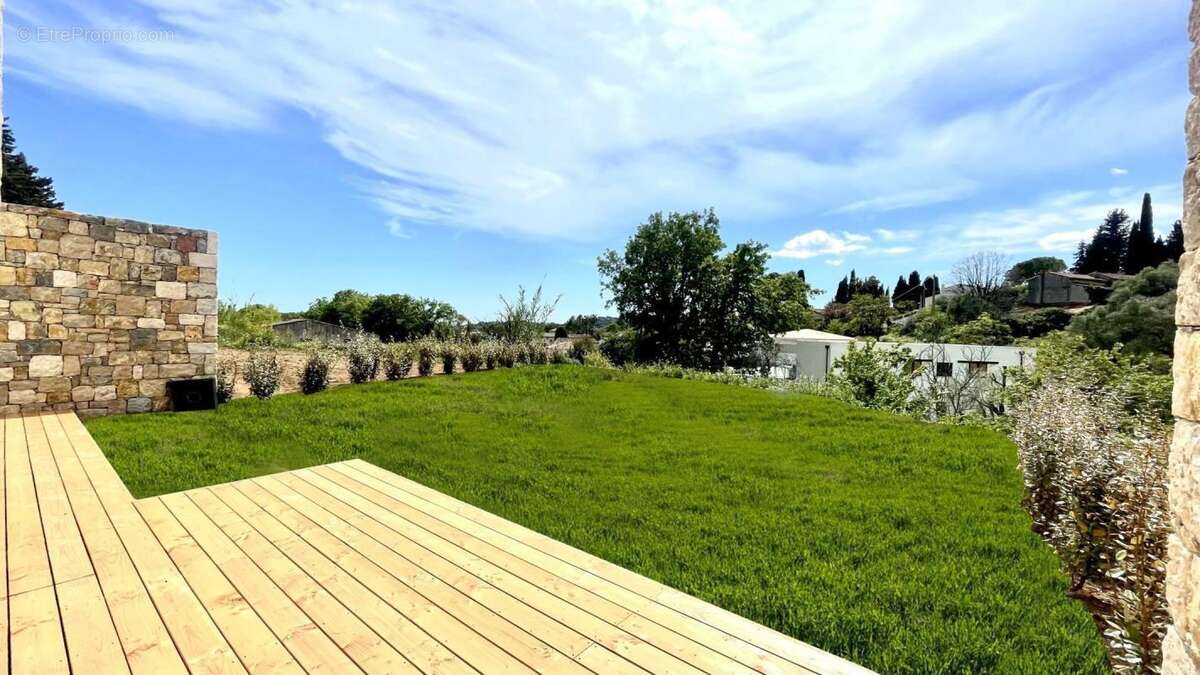 Appartement à OPIO