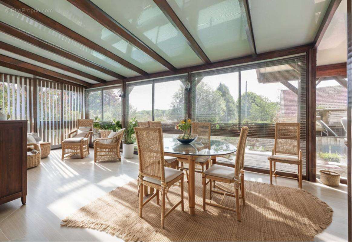 Maison à LA SAUSSAYE