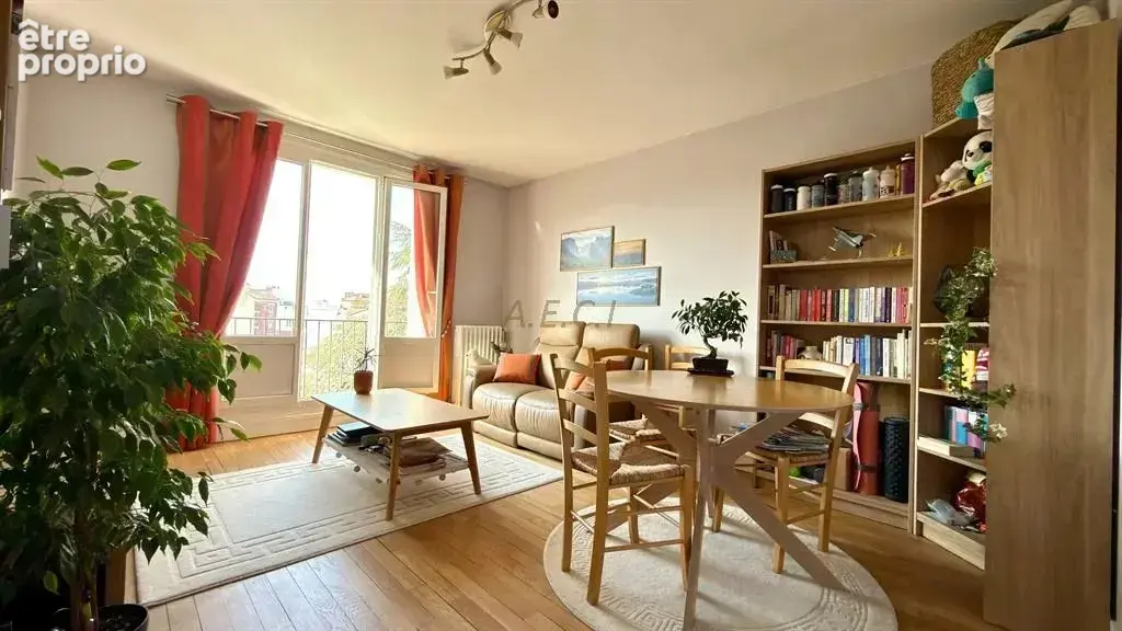 Photo Appartement à Asnieres-Sur-Seine au prix de 350 000€