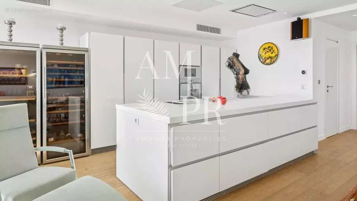 Cannes Californie Superbe duplex de 124 M2 en dernier étage avec 75M2 de terrasse - photo 16