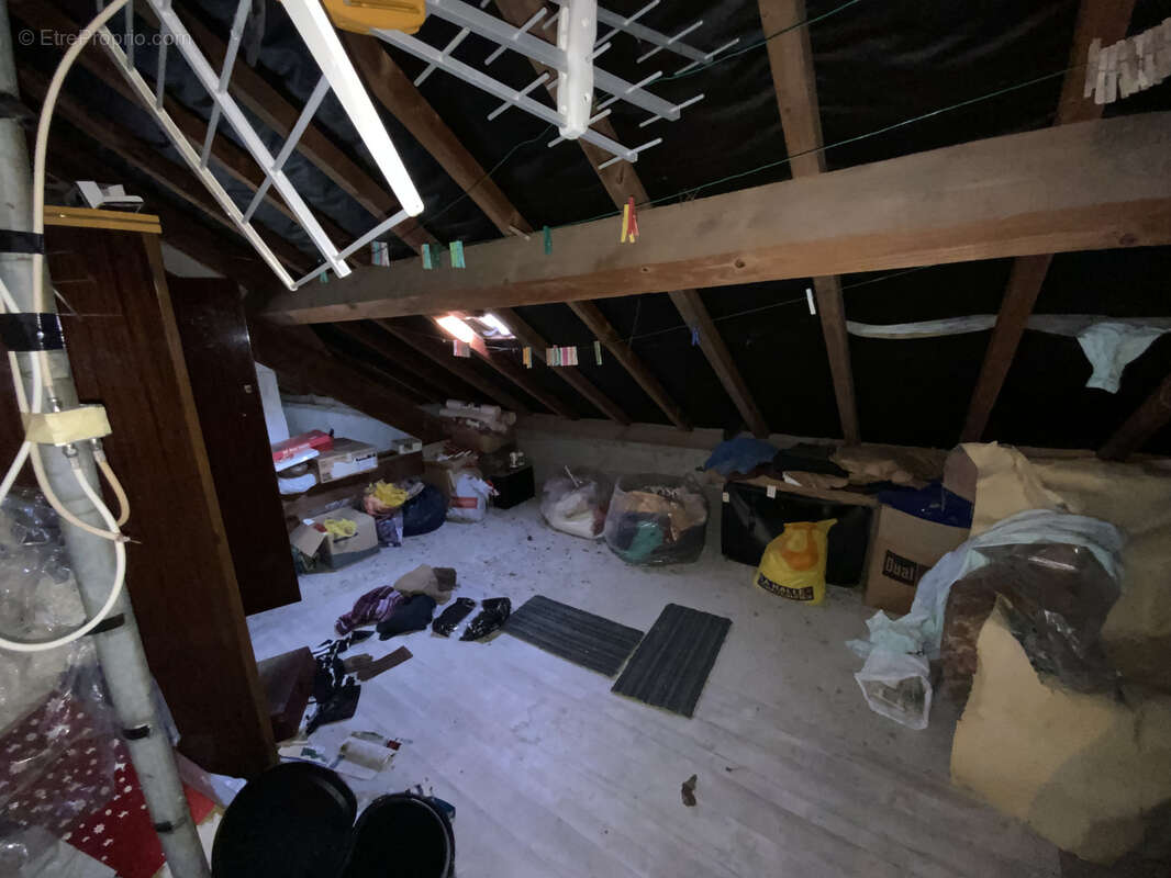 Maison à GRANGES-LE-BOURG