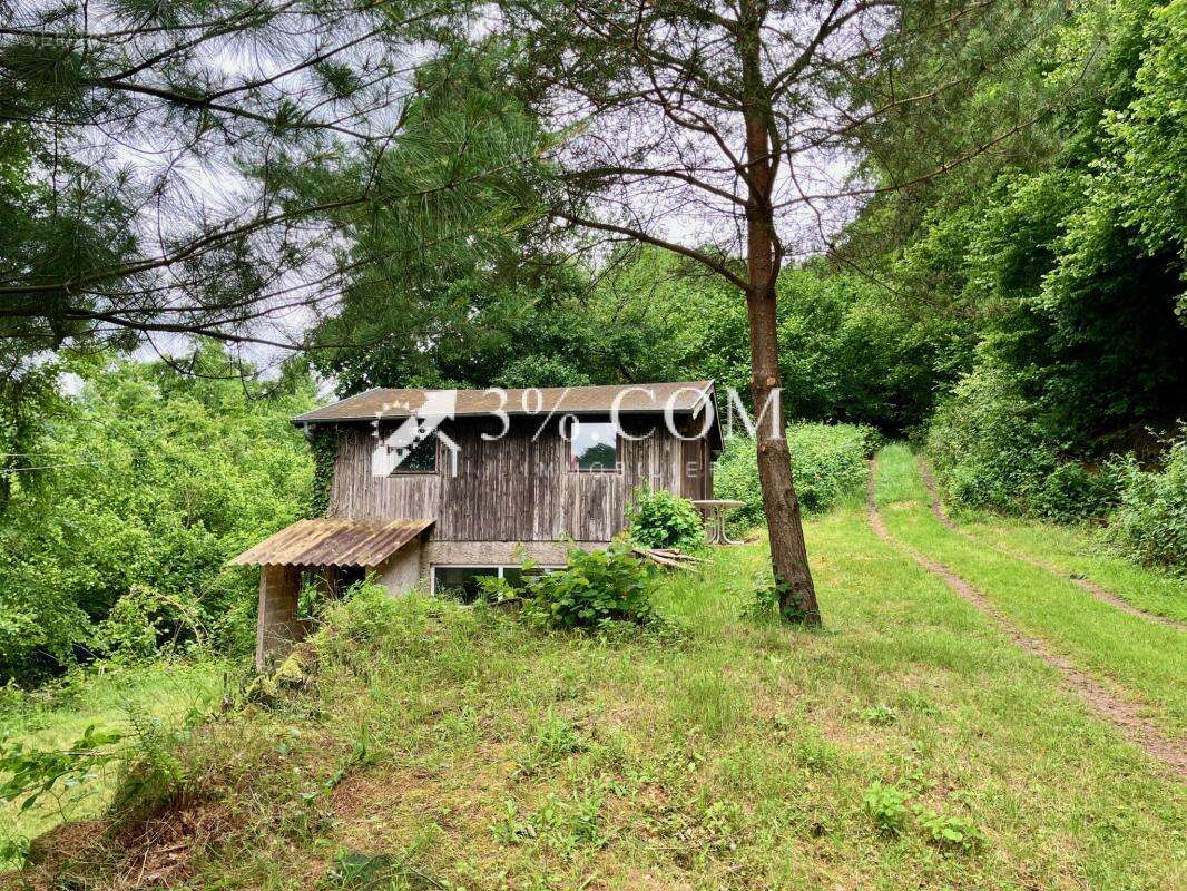 Chalet à rénover en lisière de forêt - photo 17