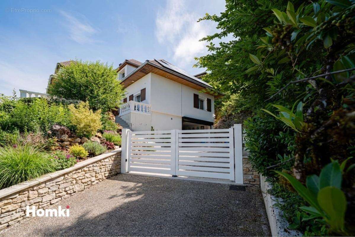 Maison d'architecte de 186 m²– Vue Panoramique d'Exception – SAMOGNAT 01580 - photo 2