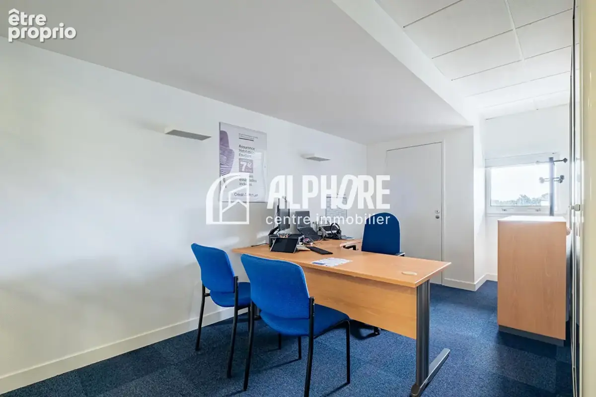 Bureaux à vendre / louer - Saint Nazaire -194m2 - photo 9