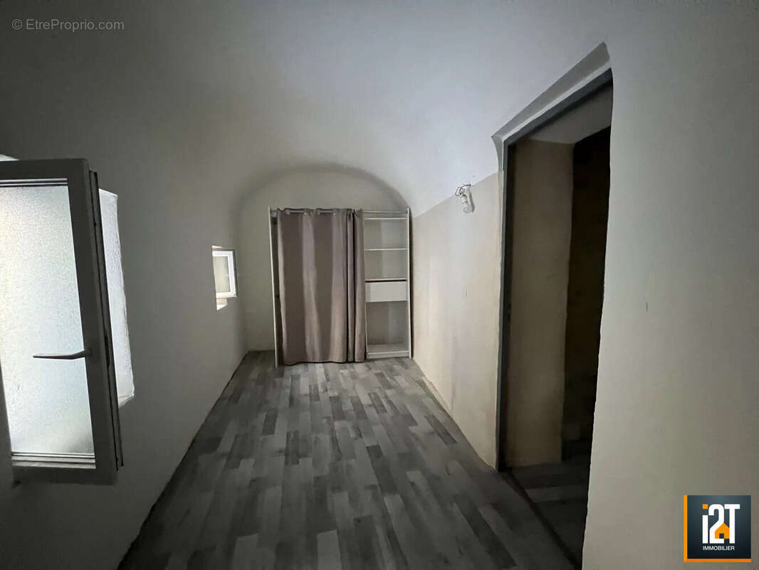 Appartement 102 m² à Saint-Genies-De-Malgoires  - photo 3