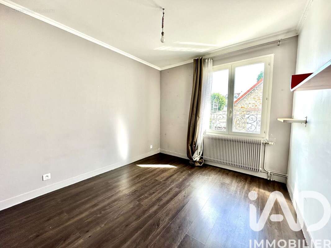 Photo 6 - Maison à HOUILLES