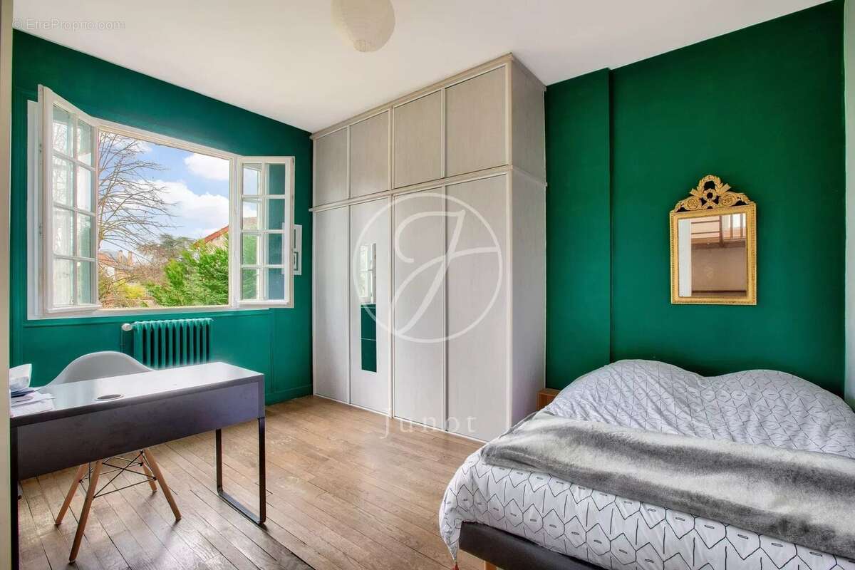 Maison à LE VESINET