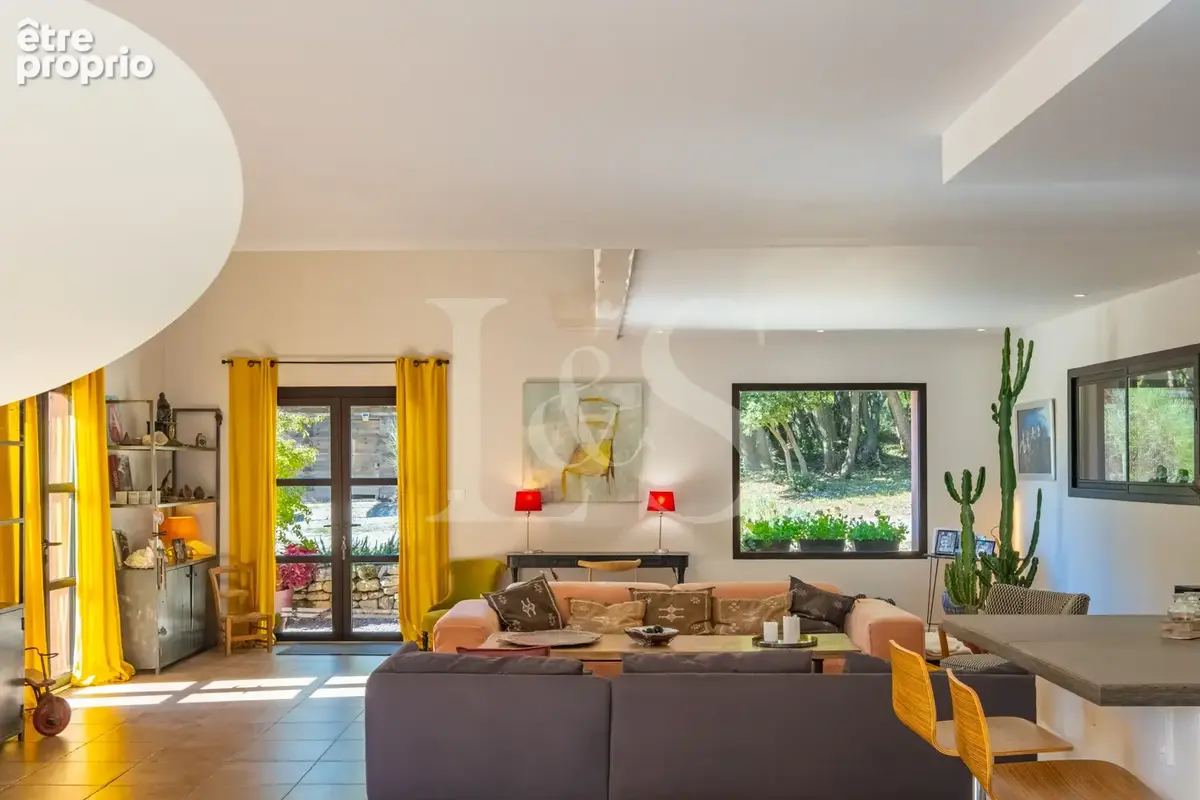 Mas contemporain au calme absolu - photo 11