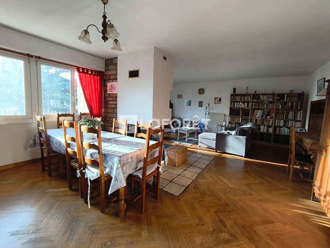 Maison à CHARMES