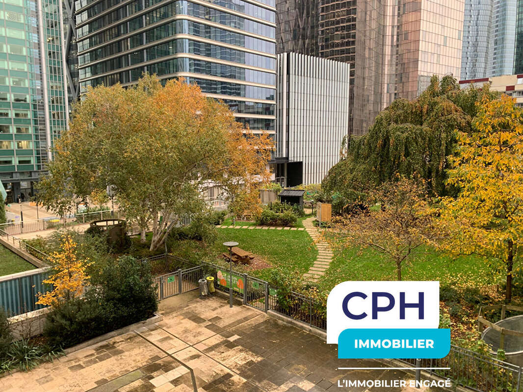 Appartement à COURBEVOIE