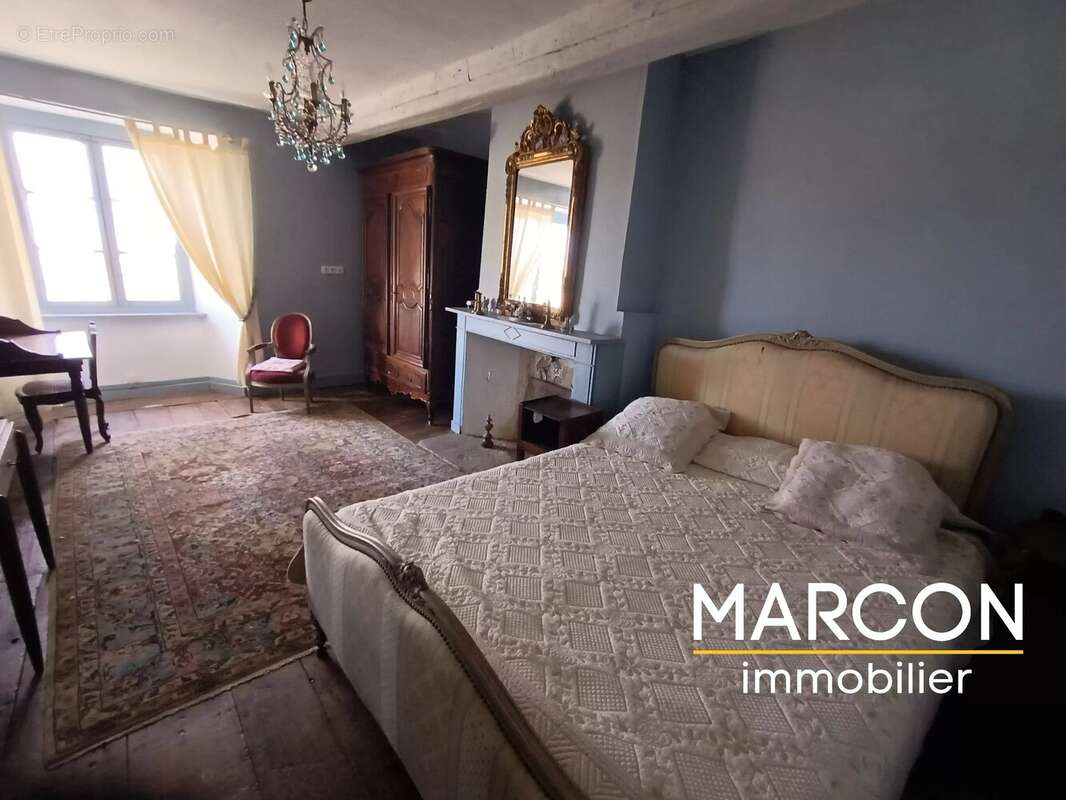 Maison à LE MONTEIL-AU-VICOMTE